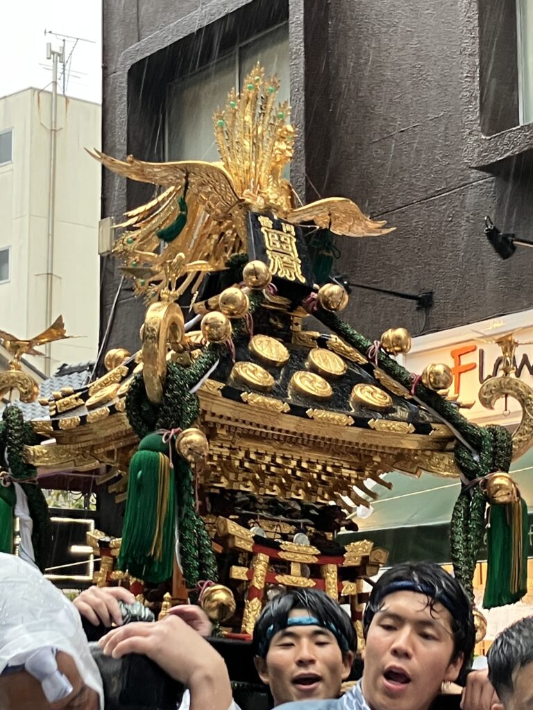 お神輿portable shrine(Mikoshi)