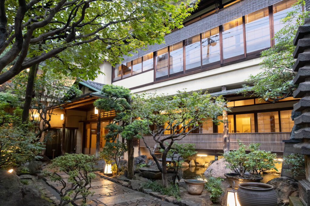 Experience the Charm of Traditional Japanese Architecture